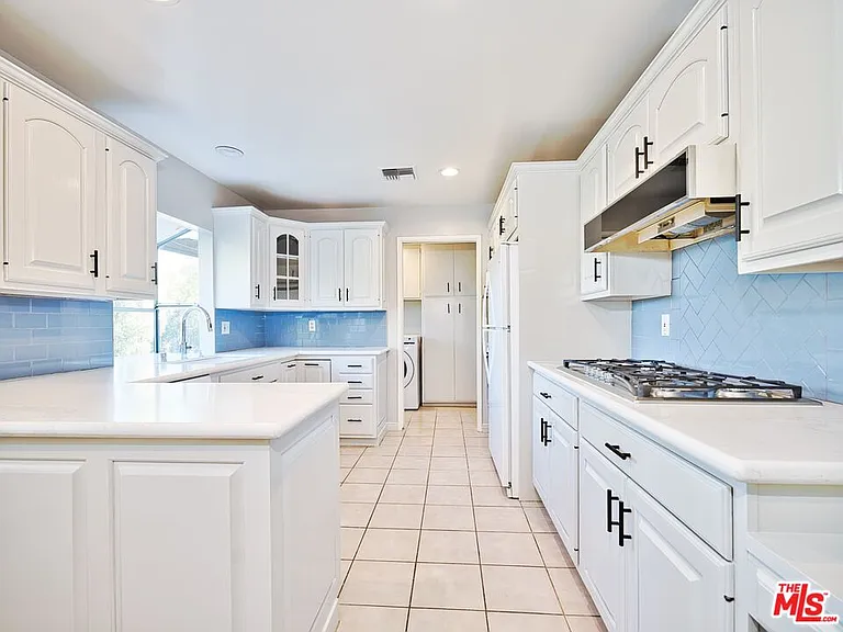 4863 Don Juan Pl — Photo 8