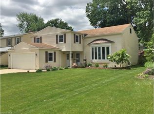 5270 W 228th St, Fairview Park, OH 44126