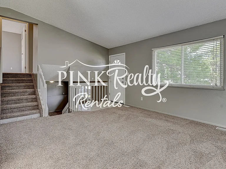 7365 Woodstock St — Photo 15