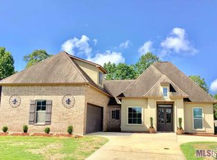 16122 Magnolia Bluff Ct, Baton Rouge, LA 70817