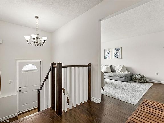 4th image of 317 Rexford Dr