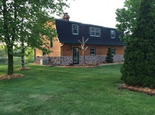 1920 Emerald Dr, Green Bay, WI 54311