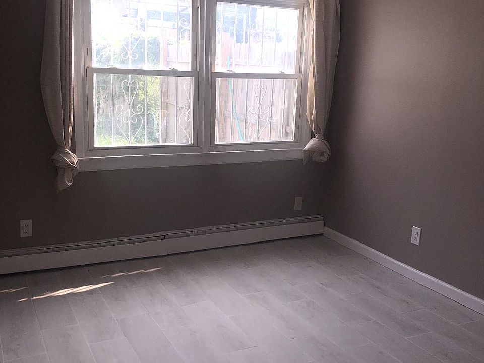 1st image of 2521 Oceancrest Blvd #1