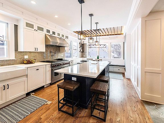 3rd image of 217 S Catherine Ave
