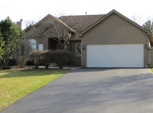 39W373 Kurt Ct, St Charles, IL 60175