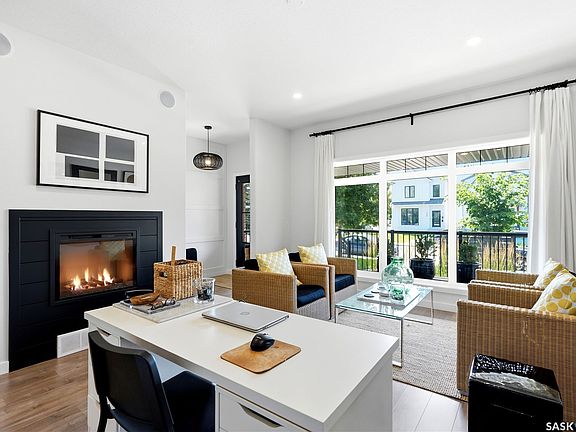 3rd image of 1039 4th Street E