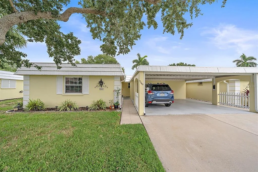 2 bed, 2.0 bath, 1155 sqft, $2,250 — Photo 2