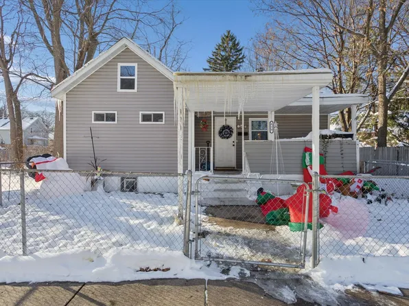 418 Adams St, Rockford, IL 61107