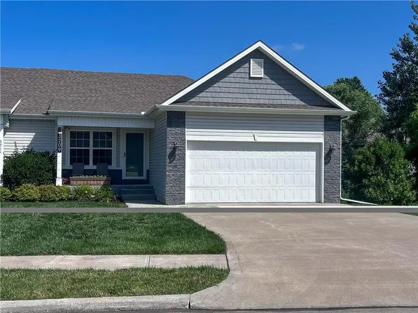 3209 Sheffield Ln, Saint Joseph, MO 64506