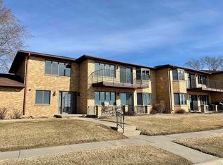 901 E Lakeshore Dr #6, Storm Lake, IA 50588