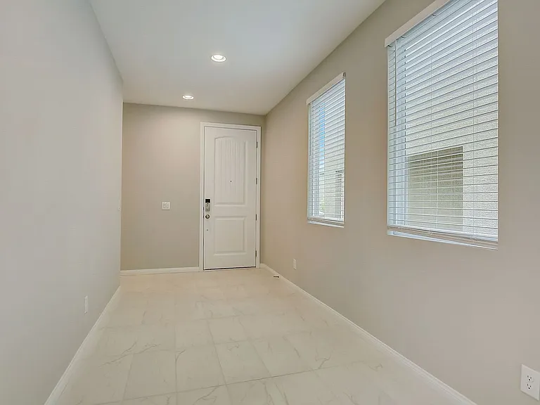 10643 Enridge Ave — Photo 13