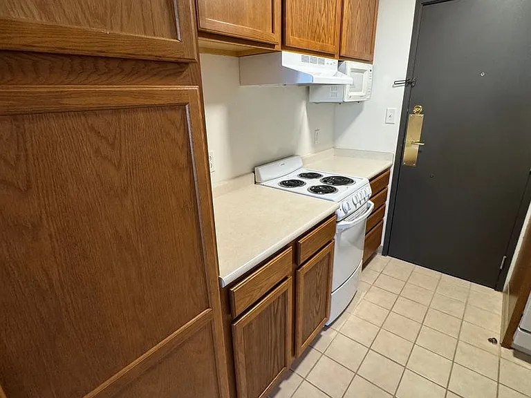 The McCoy at 8035 Apartments - Clive — Photo 35
