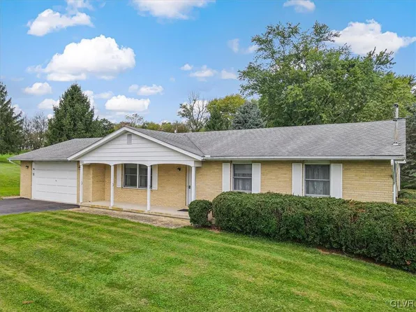 6232 3rd Ave, Martins Creek, PA 18063