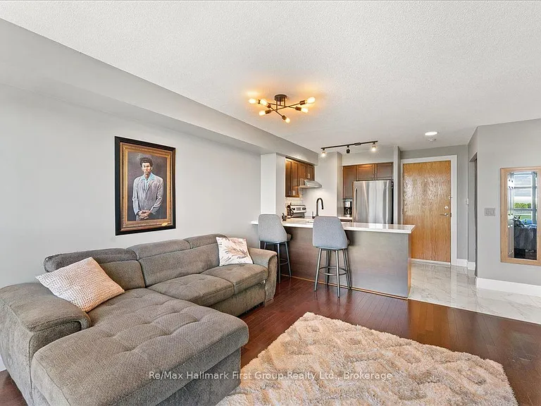 340 Watson St W #416 — Photo 12