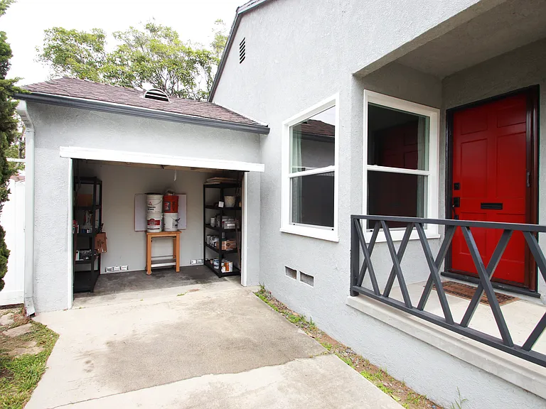 2732 S Westgate Ave — Photo 24