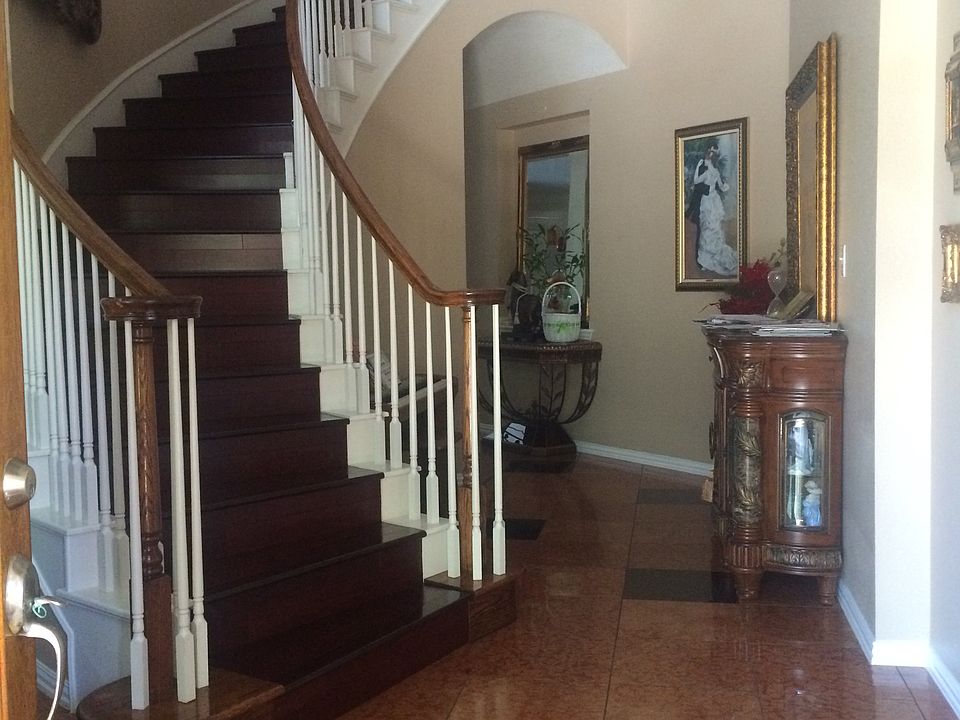 1st image of 9416 Oliver Dr