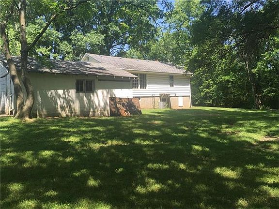 5th image of 9907 N Indiana Ave