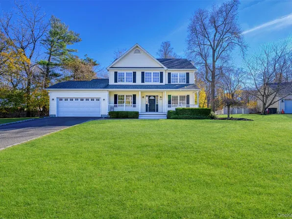 3 Ariel Court, Rocky Point, NY 11778