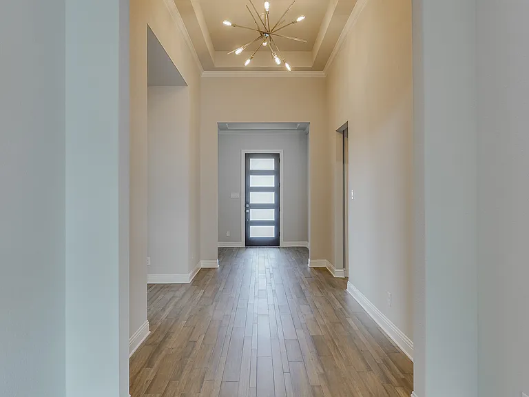 708 Blueberry Way — Photo 6
