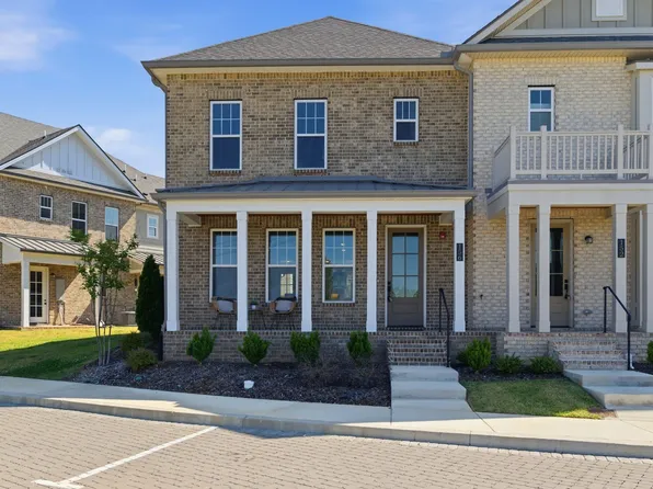 156 Nearwater Pl, Hendersonville, TN 37075