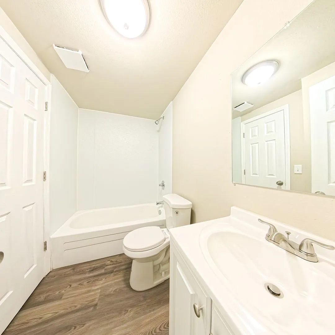 Cottage Heights Apartments — Photo 4