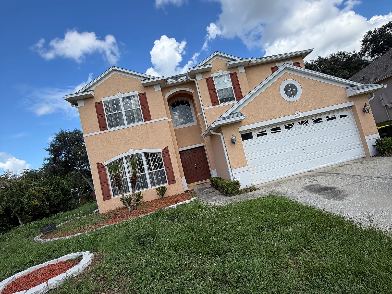 5 bed, 3444 sqft, $2,999 — Photo 1