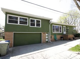 1209 E Roadsmeet St, Milwaukee, WI 53212