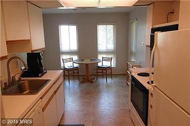 5th image of 549 Florida Ave APT 202