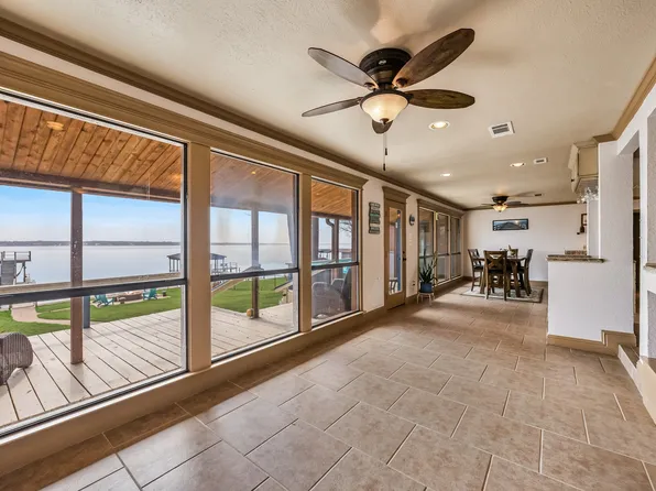 18409 Shore Dr, Kemp, TX 75143