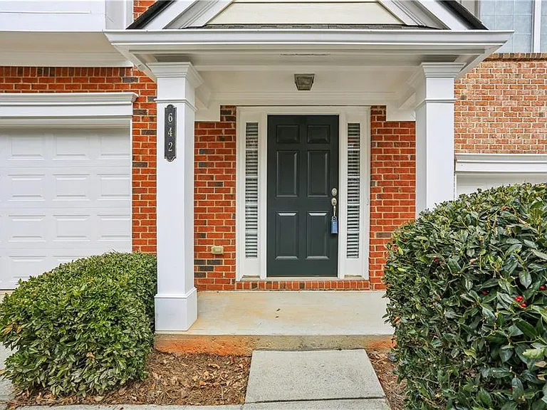 642 Bernay Way — Photo 1