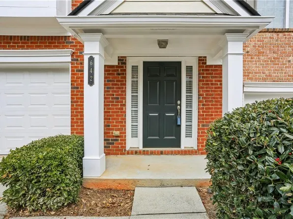642 Bernay Way, Sandy Springs, GA 30350