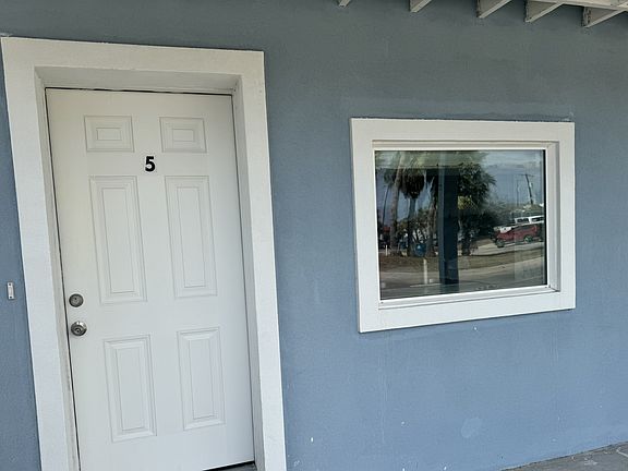 3rd image of 201 W Dolphin St #5