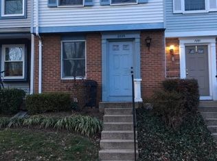 2889 S Glebe Rd, Arlington, VA 22206