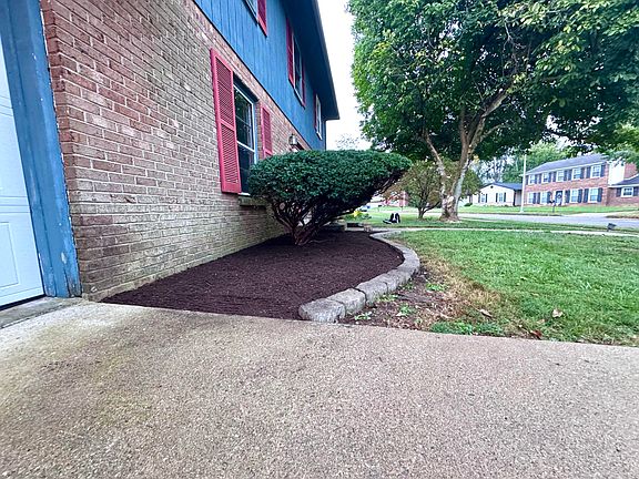 4th image of 3828 Hapgood Ln