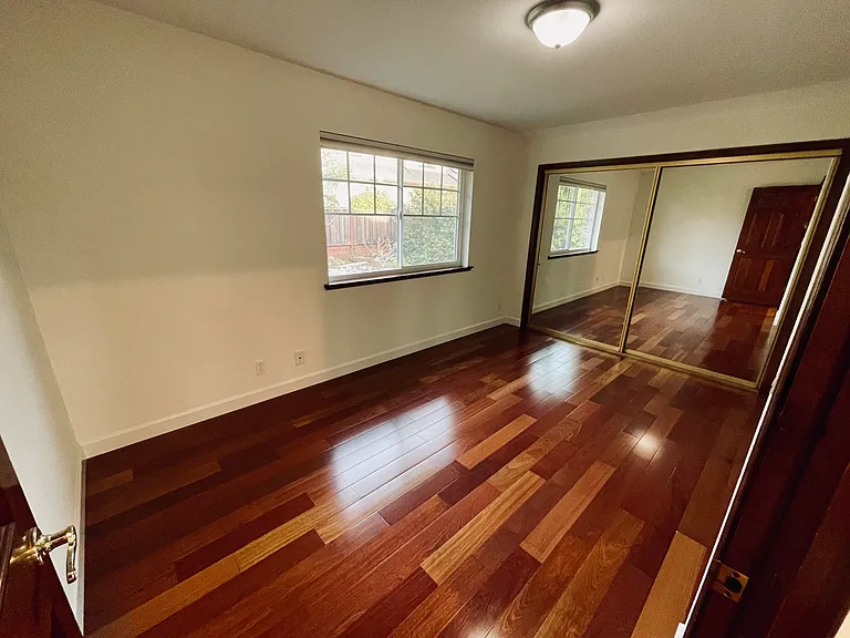 2 Greenbrier Ct — Photo 26