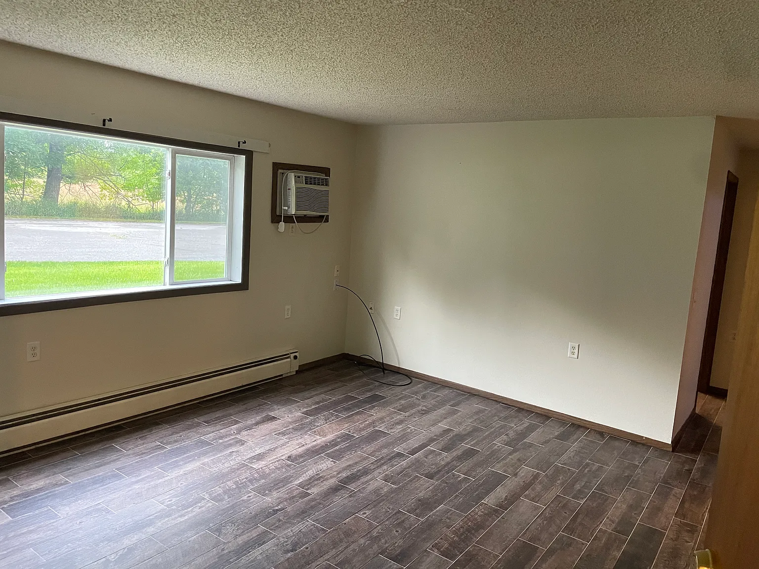 2 bed, $725 — Photo 3