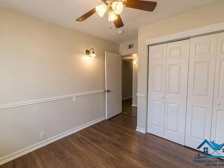 30 Clare Dr — Photo 11