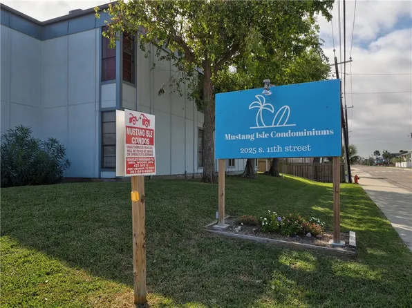 2025 S 11th St #1, Port Aransas, TX 78373
