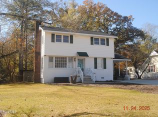 905 Sioux Dr, Jacksonville, NC 28540