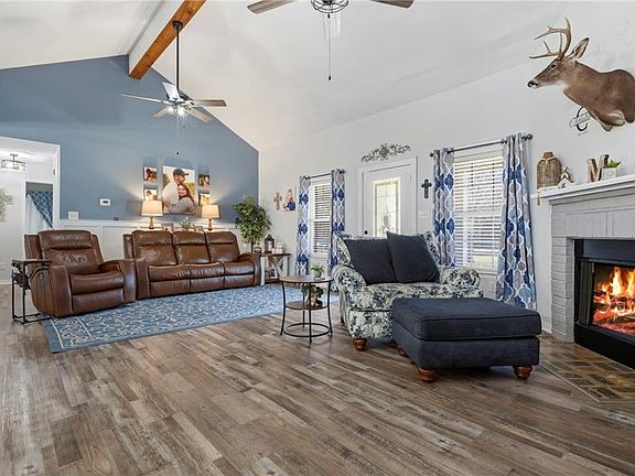 4th image of 11991 Lee Bishop Rd