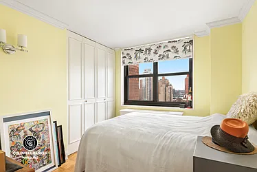 Rented by Coldwell Banker Warburg