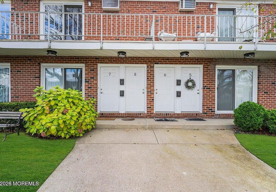 1st image of 114 3rd Ave APT 5