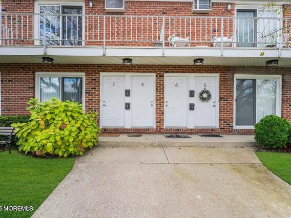 114 3rd Ave APT 5, Belmar, NJ 07719