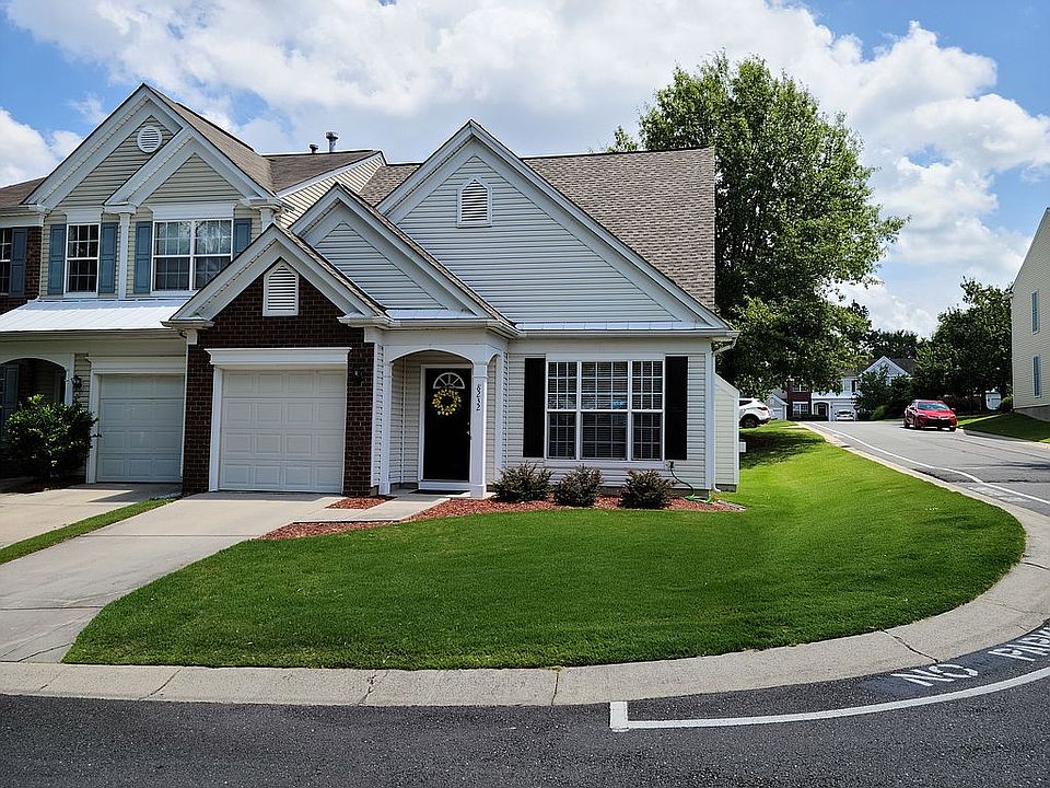 1st image of 8232 Gossomer Bay Dr