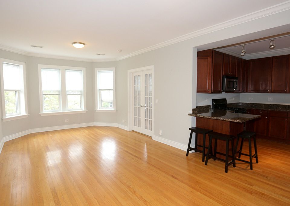 1st image of 4867 N Hermitage Ave APT 2W