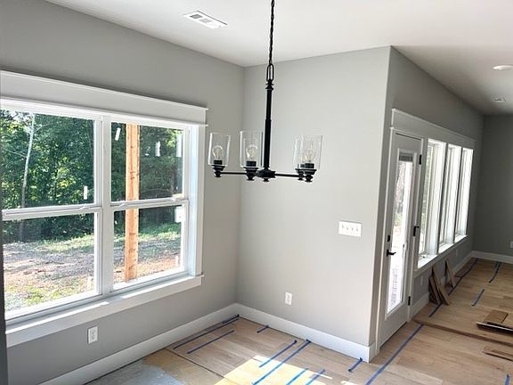 5th image of 9 Cromarty Ln