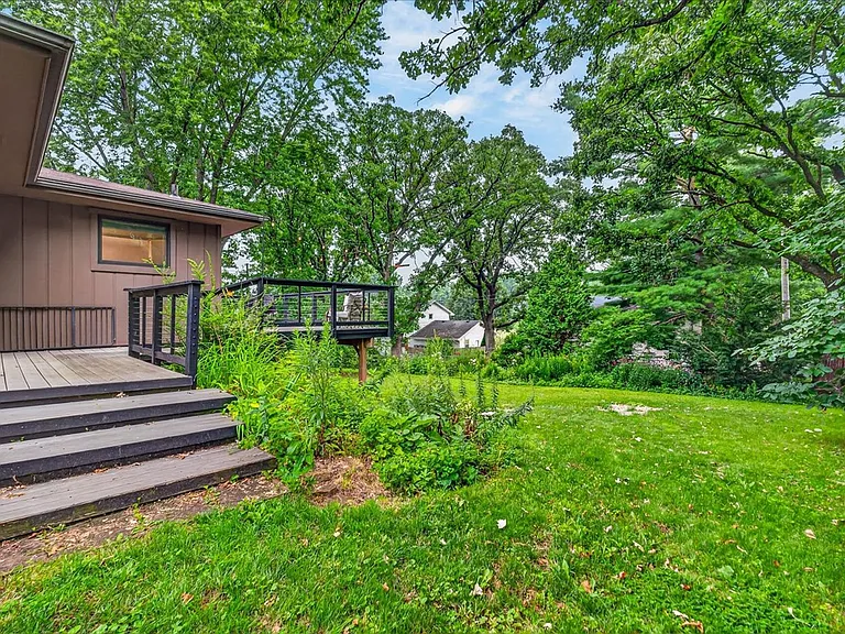 18 Cathy Ct — Photo 45