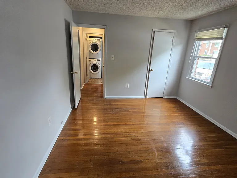 LAWRENCEVILLE GARDEN APARTMENTS AND TOWNHOMES — Photo 23