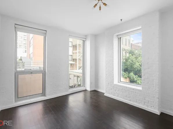 115 Allen Street 4 image 12 of 13