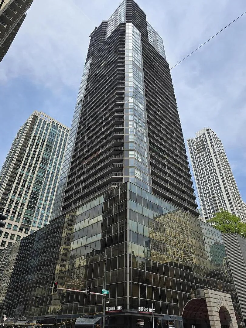 1 bed, 1000 sqft, $2,800 — Photo 1